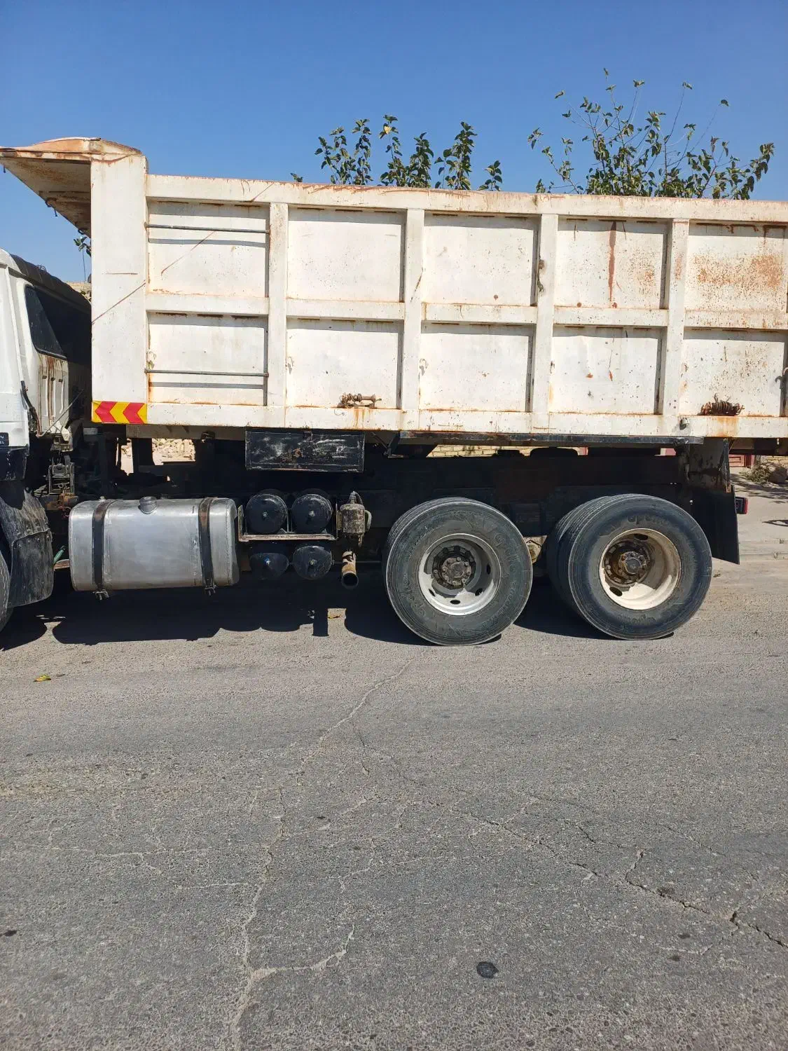 کمپرس(حوض)تی ۳۰۰ با جک و کلاف|قطعات یدکی و لوازم جانبی|حبیب آباد, |دیوار