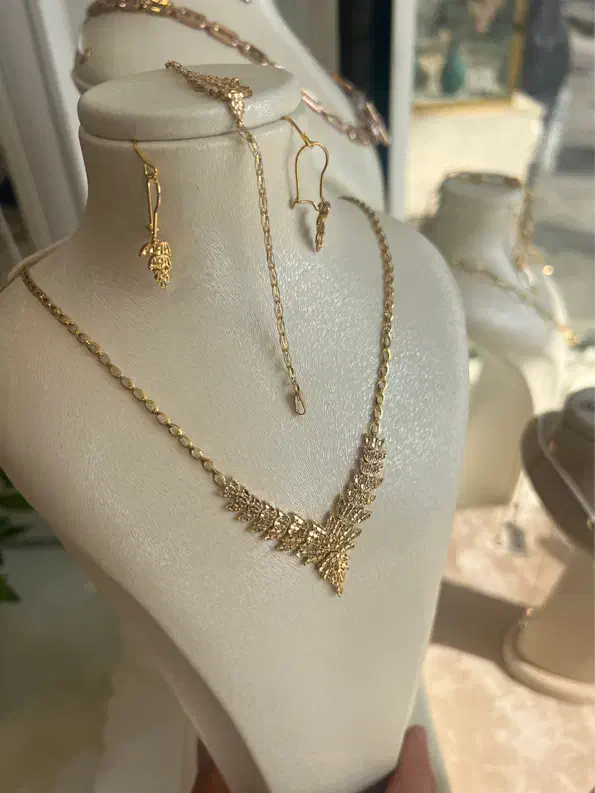 خریدطلای نوومستعمل باکارمزدپایین آبشده|جواهرات|مشهد, شفا|دیوار