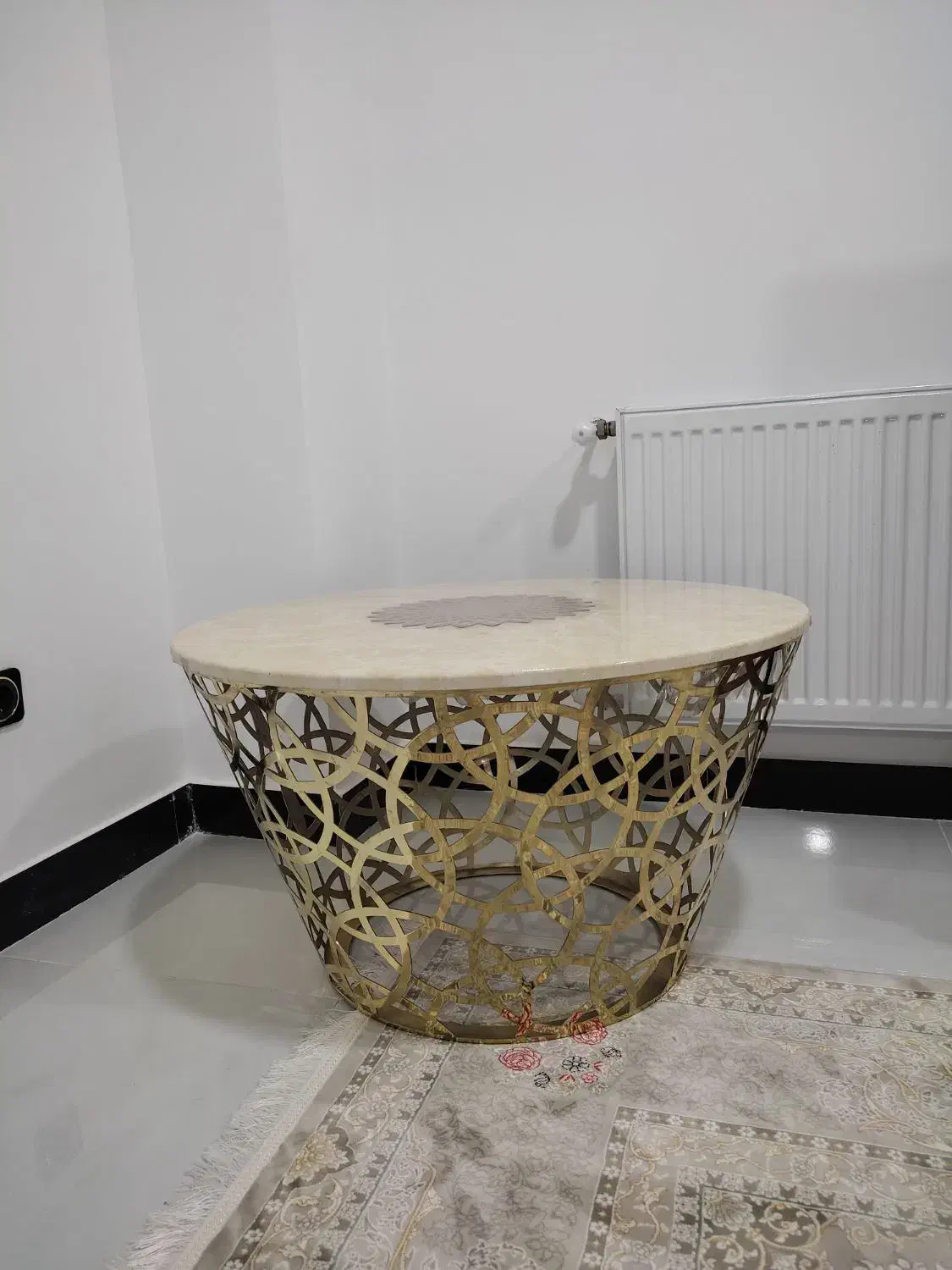 میز عسلی|مبلمان خانگی و میز عسلی|قروه, |دیوار