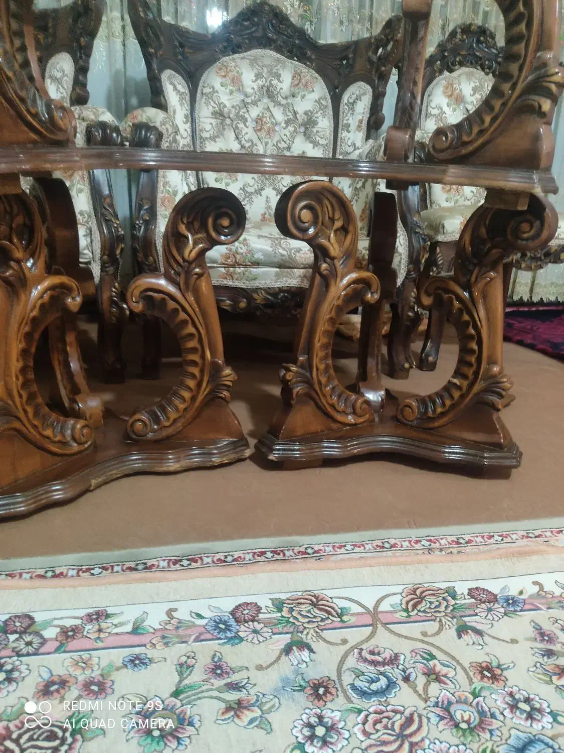 جلو مبلی چوبی کنده کاری|مبلمان خانگی و میز عسلی|میاندوآب, |دیوار