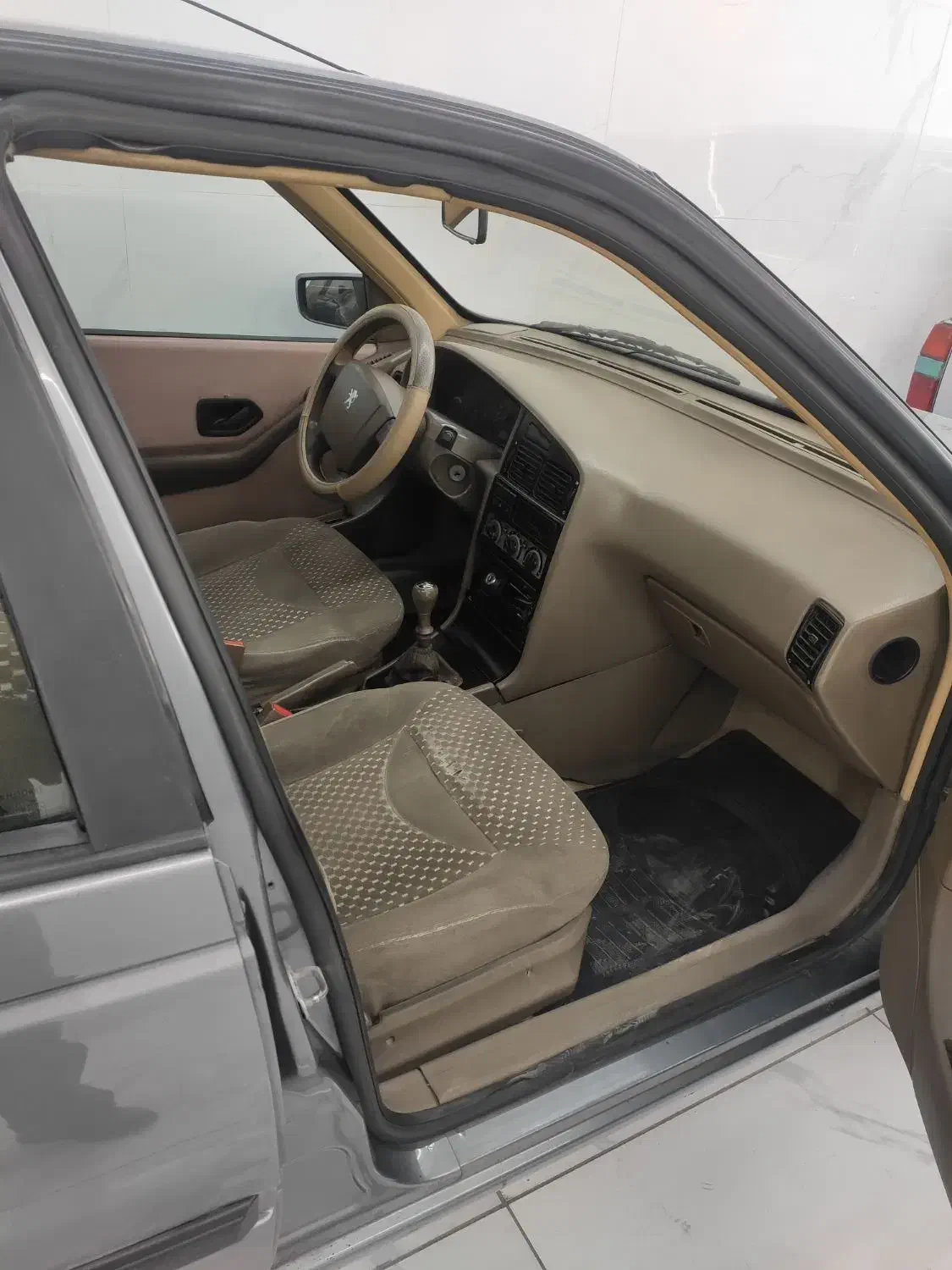 پژو ۴۰۵ مدل ۹۲|خودرو سواری و وانت|اصفهان, شهرک کوثر|دیوار