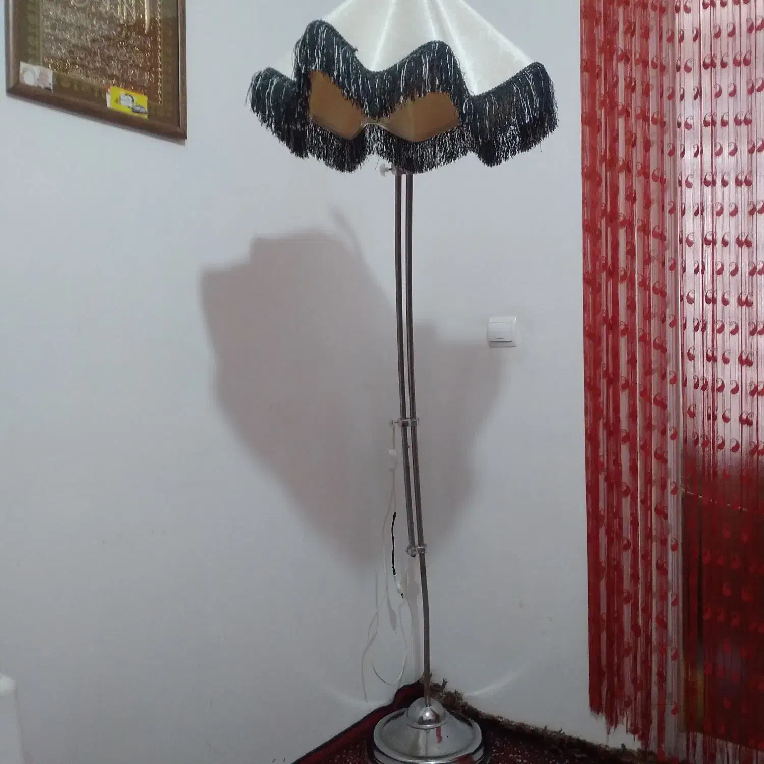 چراغ خواب ایستاده|چراغ خواب و آباژور|جلین, |دیوار