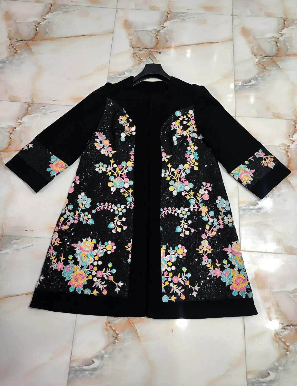 مزون خیاطی ساتین. دوخت انواع لباس های مجلسی|لباس|خرمآباد, |دیوار