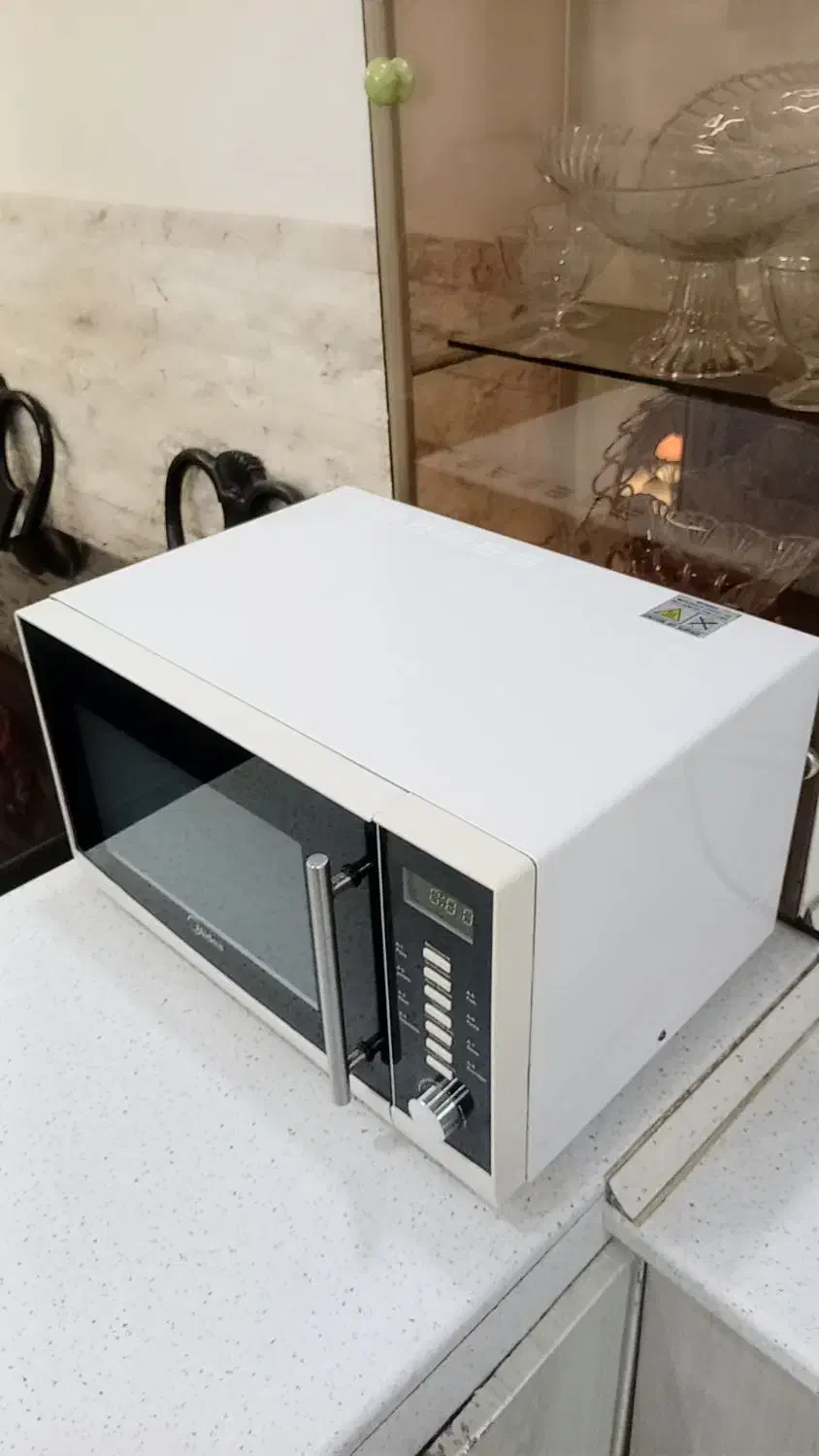 ماکروفر مدیا اصل فول آپشن 30L کاملا سالم درحدنو|اجاق گاز و لوازم برقی پختوپز|تهران, افسریه شمالی|دیوار