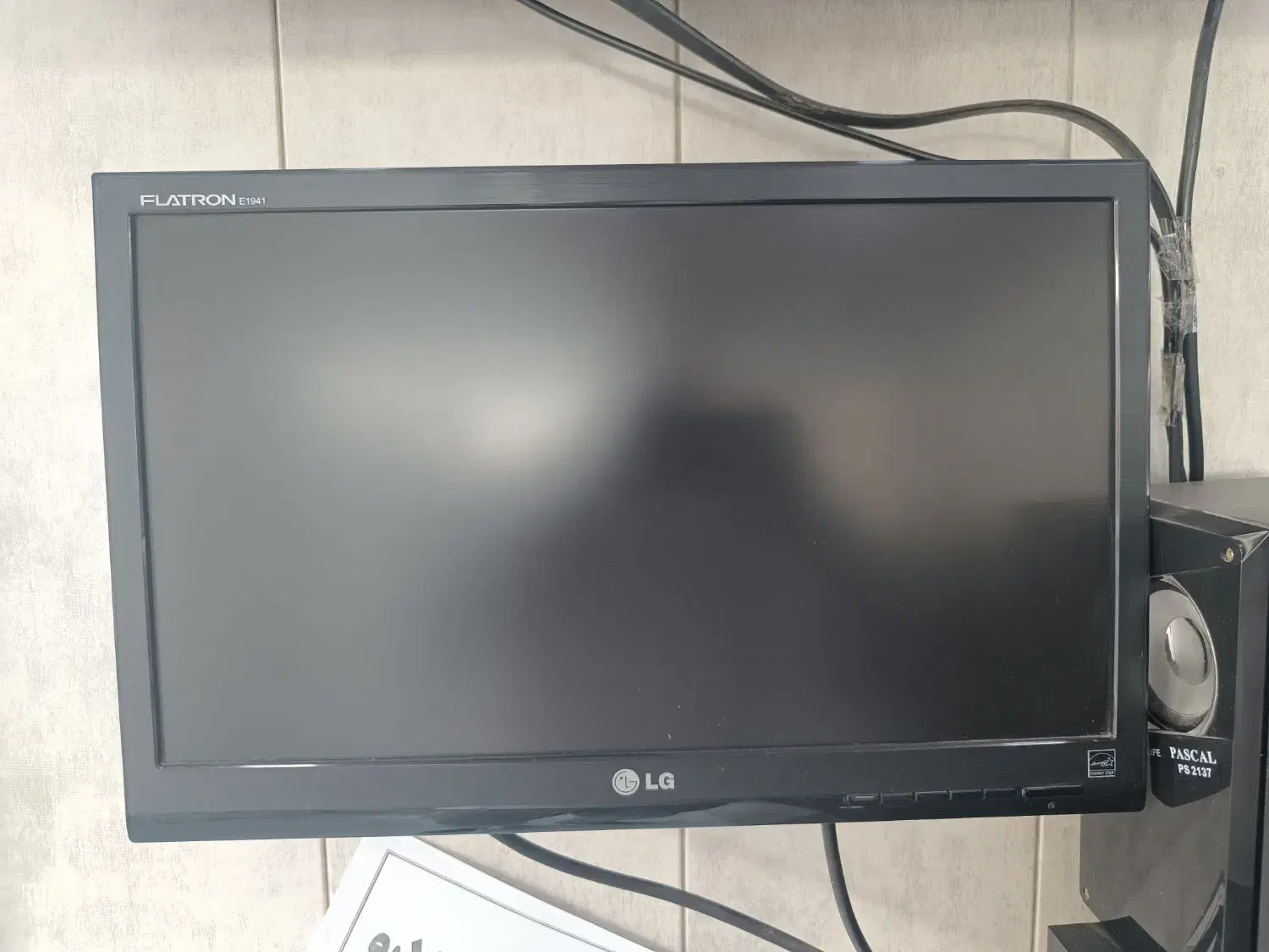 مانیتور 19 اینچ LG|قطعات و لوازم جانبی رایانه|الشتر, |دیوار