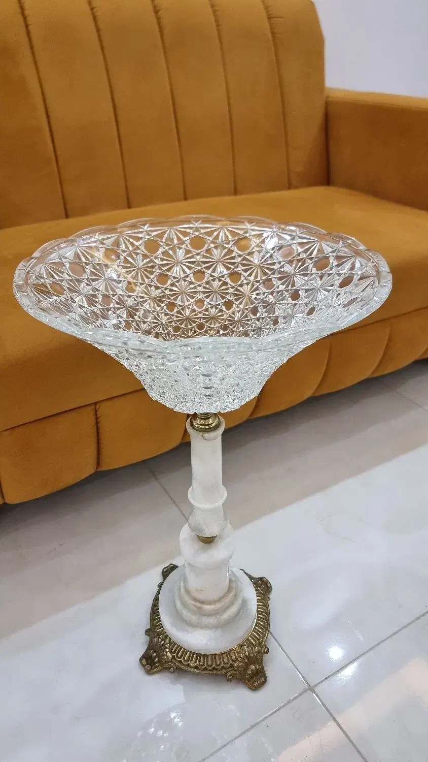 میوه خوری کریستال عتیقه|کلکسیون اشیاء عتیقه|رشت, نخودچر|دیوار