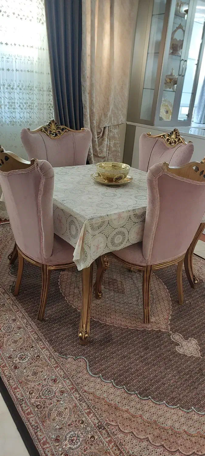 ناهار خوری سلطنتی|میز و صندلی غذاخوری|میانه, |دیوار