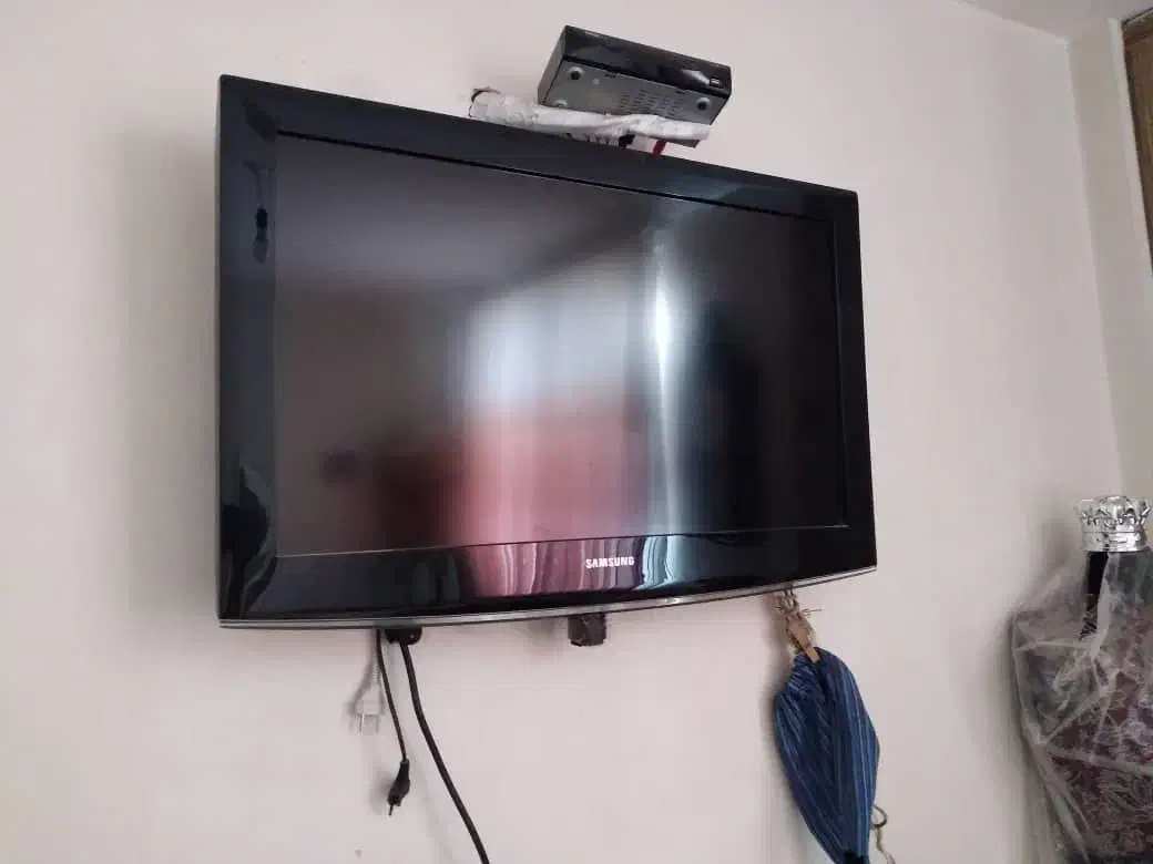 LCD|تلویزیون و پروژکتور|سامان, |دیوار