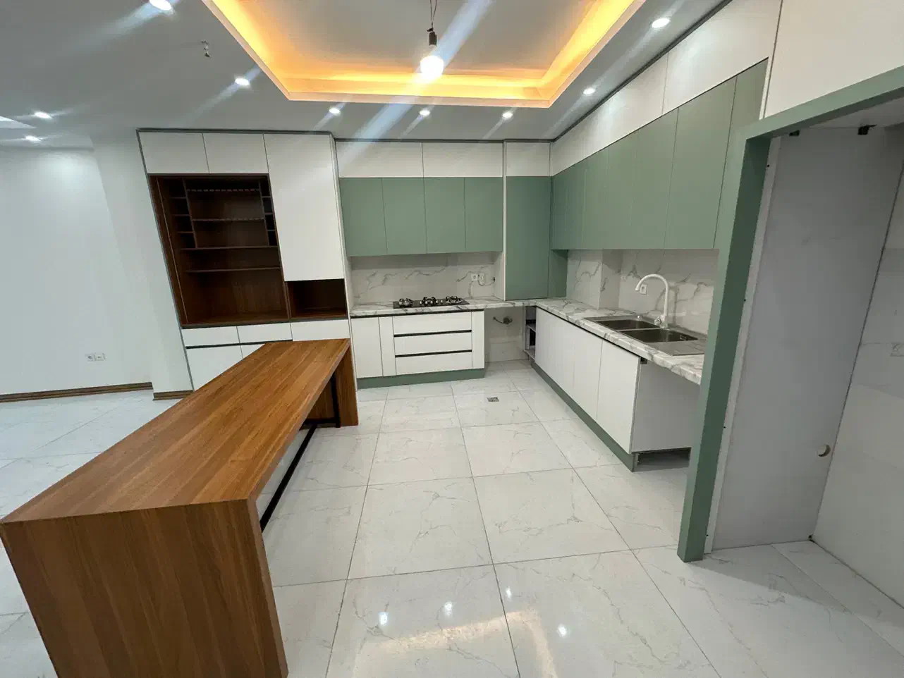 آپارتمان/ ۱۱۵متر/ کلید نخورده/شاهد/ فول تجهیز مدرن|فروش آپارتمان|گرمدره, |دیوار