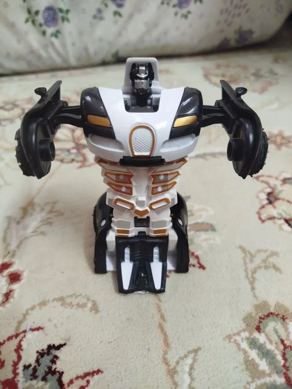 ماشین تبدیل شونده|اسباببازی|مشهد, هفت تیر (نه دره)|دیوار