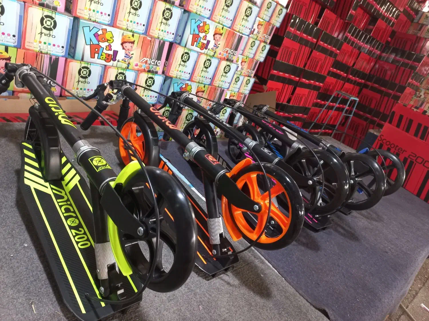 اسکوتر آلومینیومی میکرو|دوچرخه، اسکیت، اسکوتر|پاکدشت, پاکدشت (مامازند)|دیوار