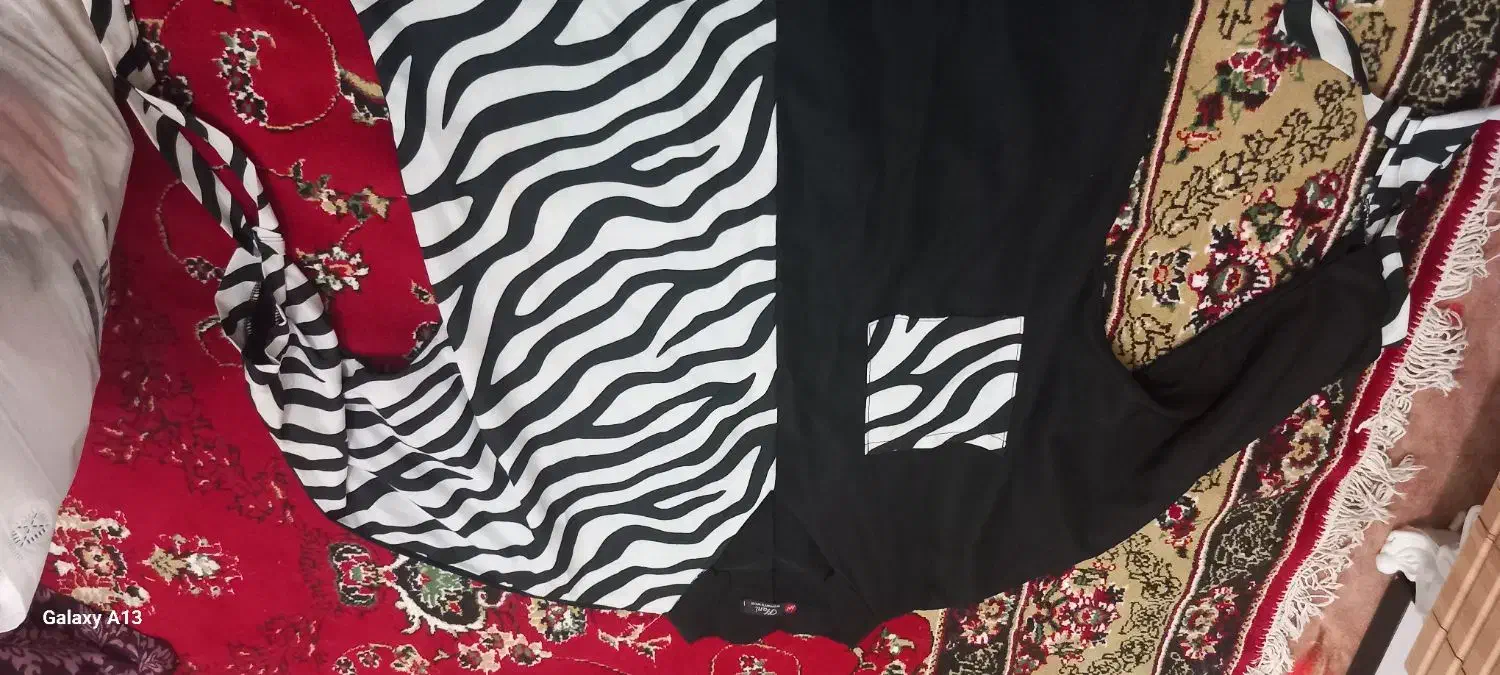 شومیز و شلوار|لباس|خوی, |دیوار