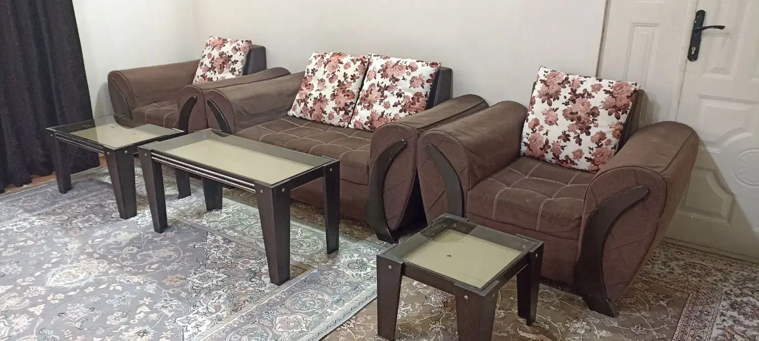 سرویس مبلمان 4 نفره همراه با عسلی|مبلمان خانگی و میز عسلی|مشهد, ابوذر|دیوار