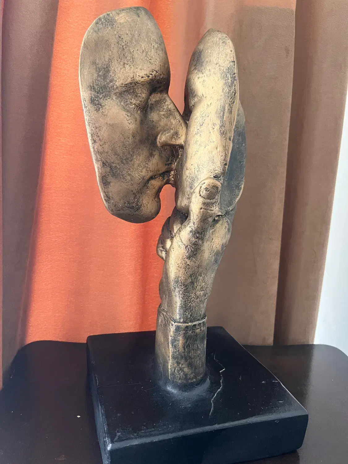 مجسمه|مجسمه، تندیس، ماکت|بروجرد, |دیوار