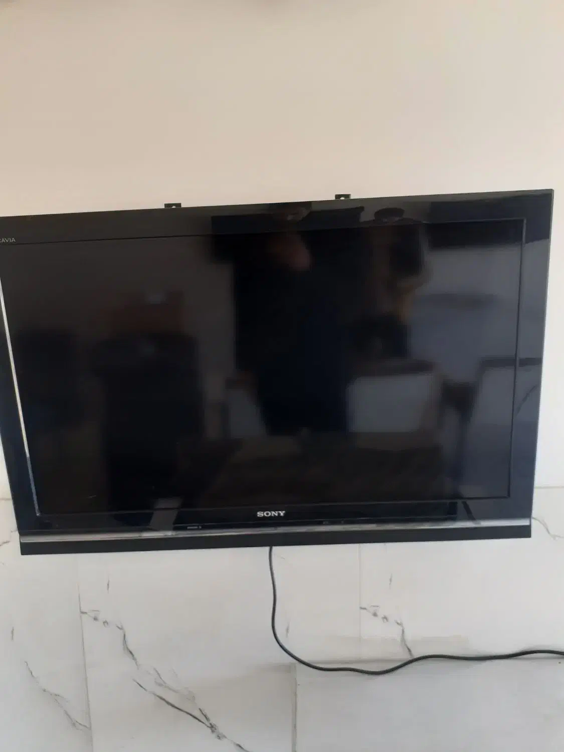 ۳عدد تلوزیون|تلویزیون و پروژکتور|بزینه رود, |دیوار