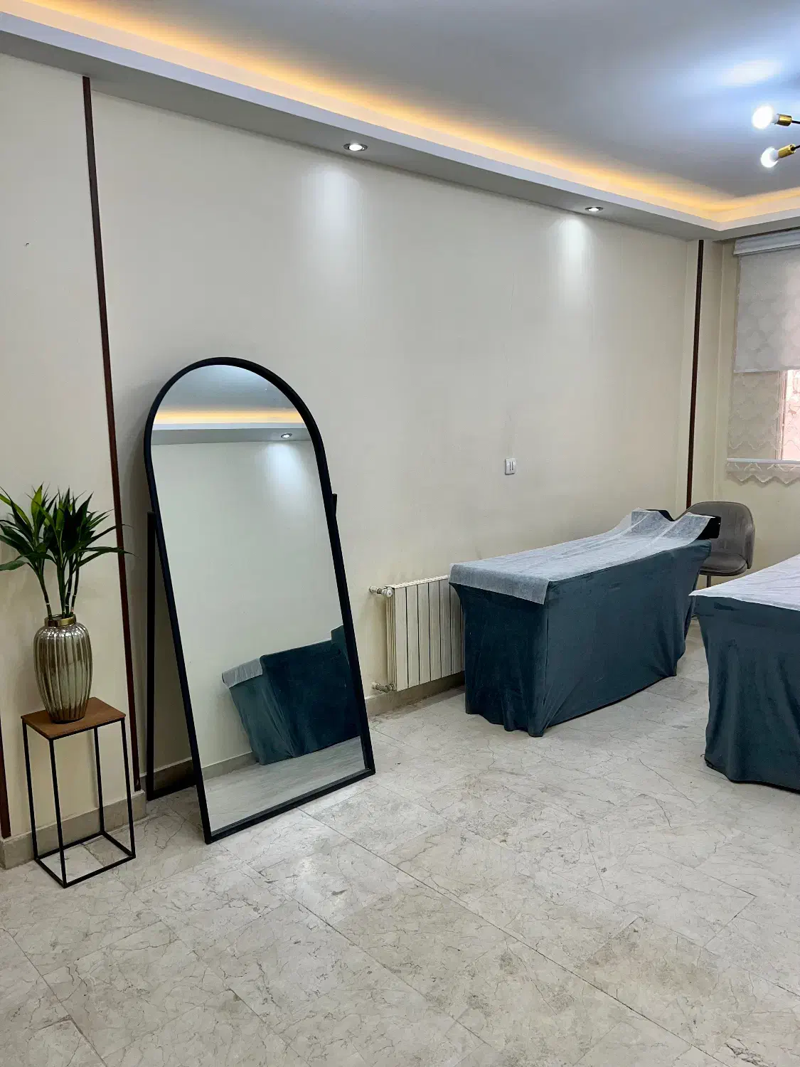 اجاره اتاق ، اجاره تخت|اجارهٔ دفتر کار، اتاق اداری، مطب|تهران, درختی|دیوار