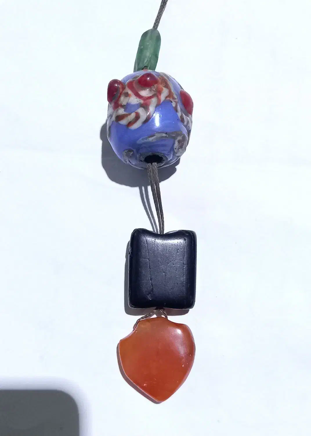 مهره کهنه و قدیمی|کلکسیون اشیاء عتیقه|قزوین, |دیوار