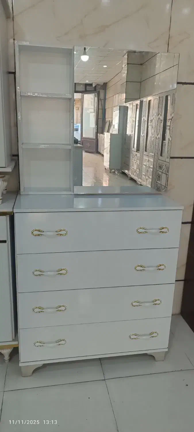 میز آرایش|جاکفشی، کمد، دراور|نسیم‌شهر, |دیوار