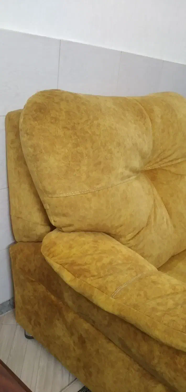 مبل راحتی تک نفره|مبلمان خانگی و میز عسلی|اراک, |دیوار