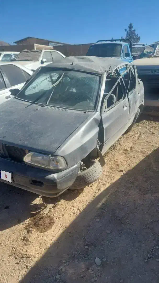 فروش یک دستگاه پراید تصادفی|خودرو سواری و وانت|نجف‌آباد, حومه نجف آباد|دیوار