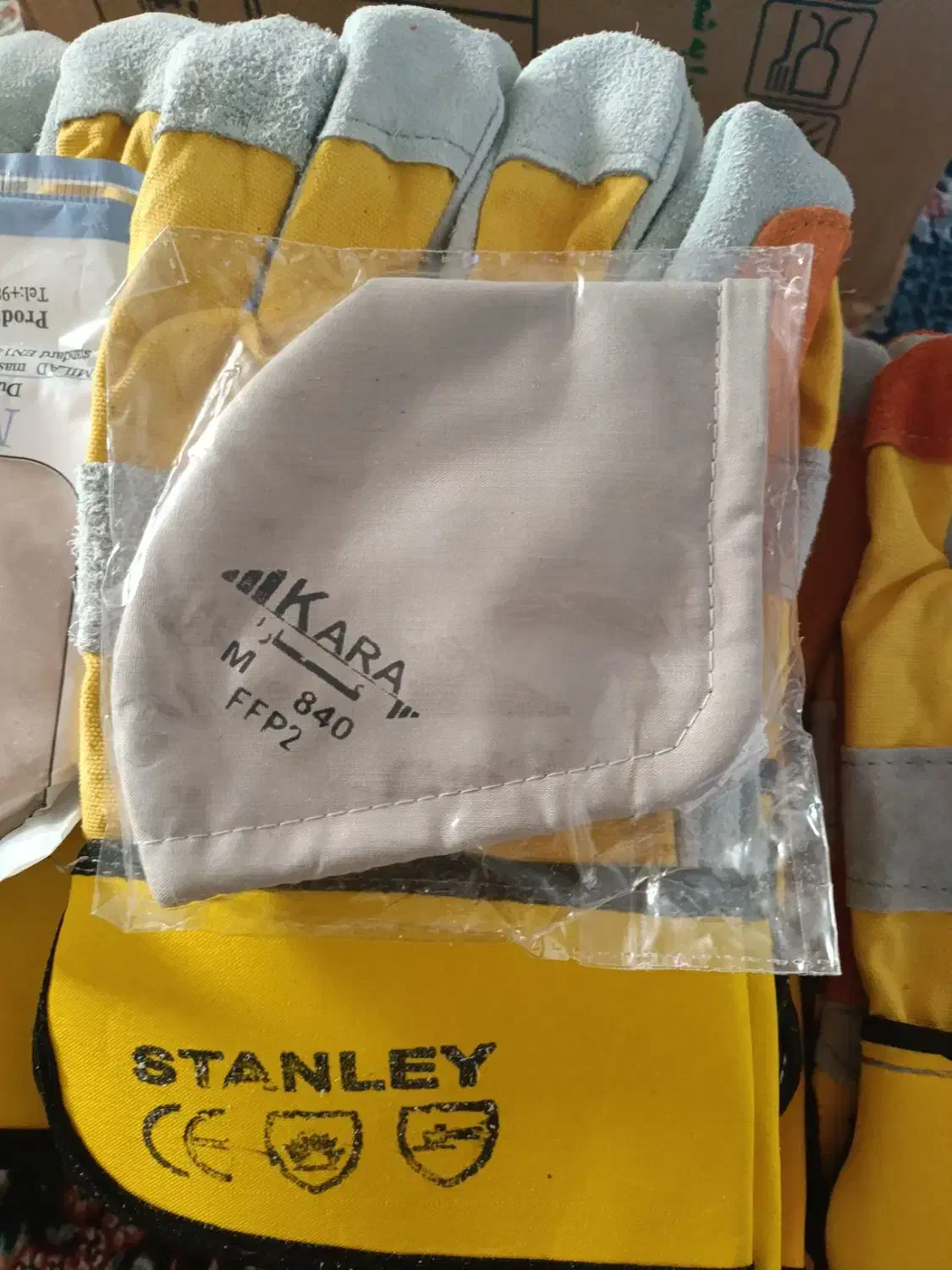 دستکش صنعتی و ماسک فیلتر دار|ابزارآلات|شیراز, قلعه نو|دیوار