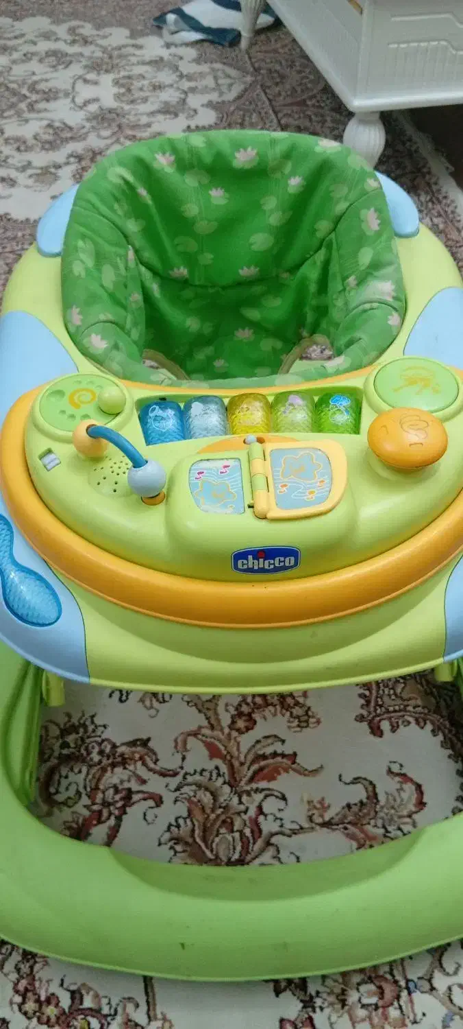 رورویک|کالسکه و لوازم جانبی|تبریز, |دیوار