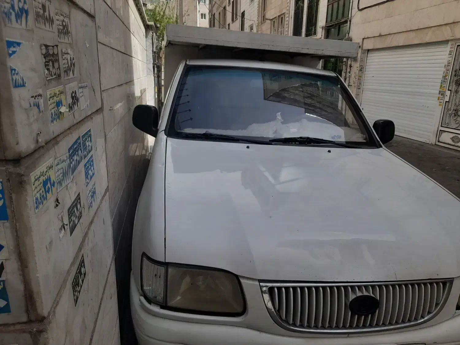 نیسان شوکا|خودرو سواری و وانت|تهران, فلسطین (میدان انقلاب)|دیوار