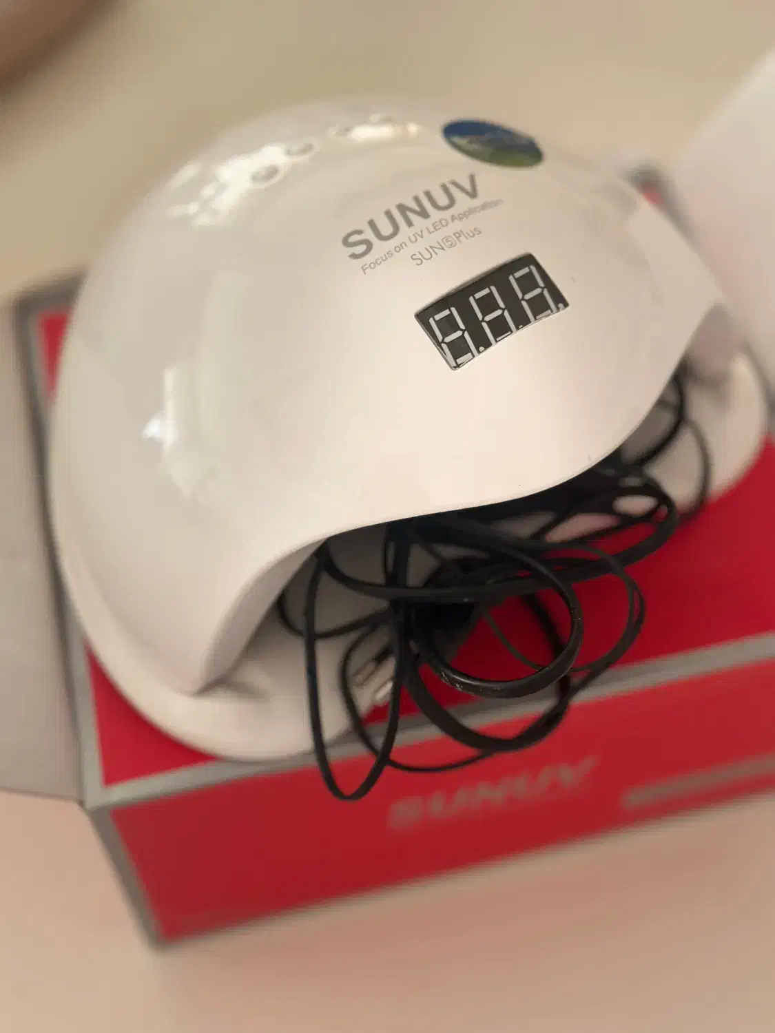 لوازم ناخن|آرایشگاه و سالنهای زیبایی|رشت, نیروی دریایی|دیوار