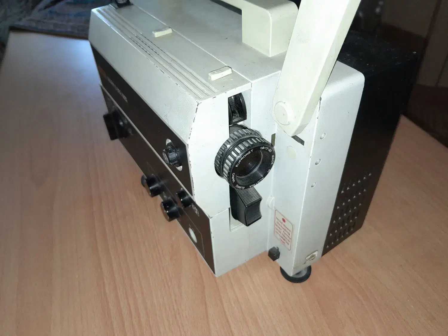 پروژکتورسوپر۸ناطق|تلویزیون و پروژکتور|شاهین‌شهر, عطار|دیوار