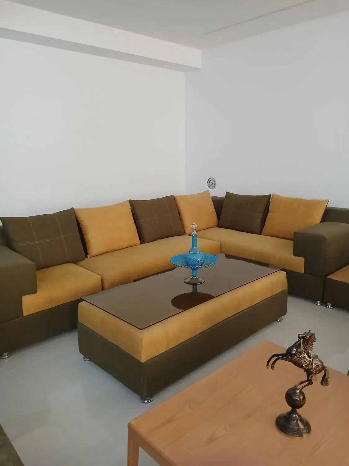 فروش مبل ال درحدنو|مبلمان خانگی و میز عسلی|شیراز, شاهجیان|دیوار