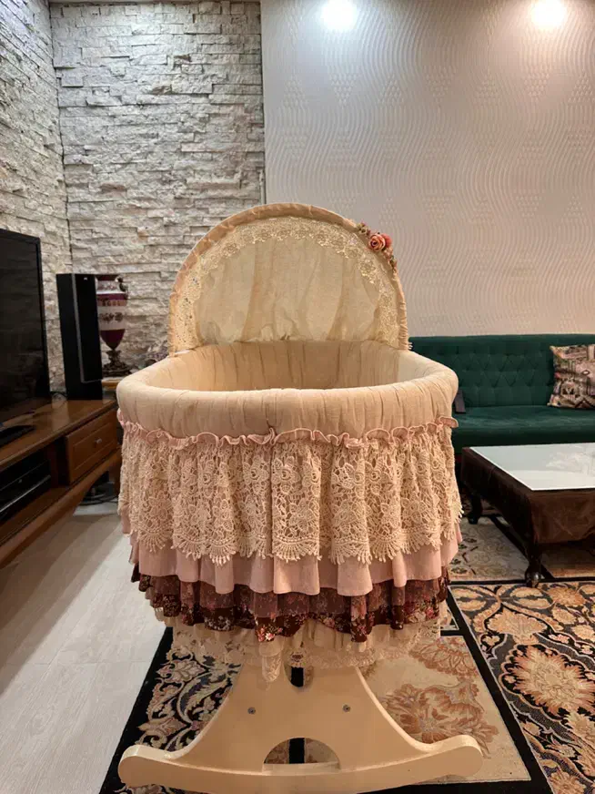 تخت کودک کنار مادر|تخت و صندلی بچه|کرج, عظیمیه|دیوار