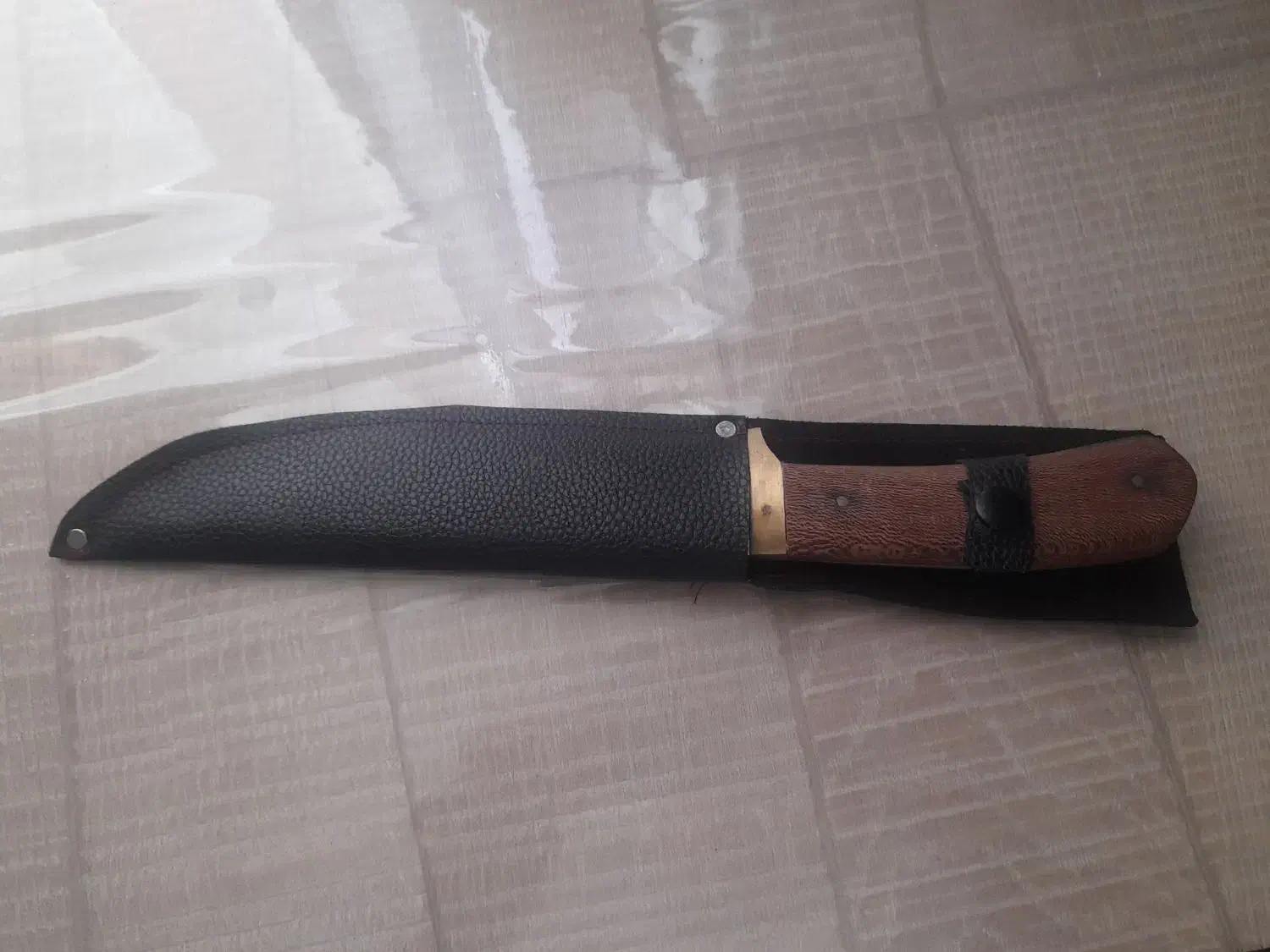 چاقو|کلکسیون اشیاء عتیقه|همدان, |دیوار