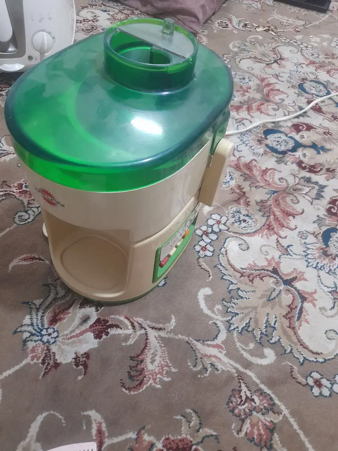 آبمیوه گیری|آبمیوه‌گیر و آب‌مرکبات‌گیر|مشهد, طبرسی شمالی|دیوار