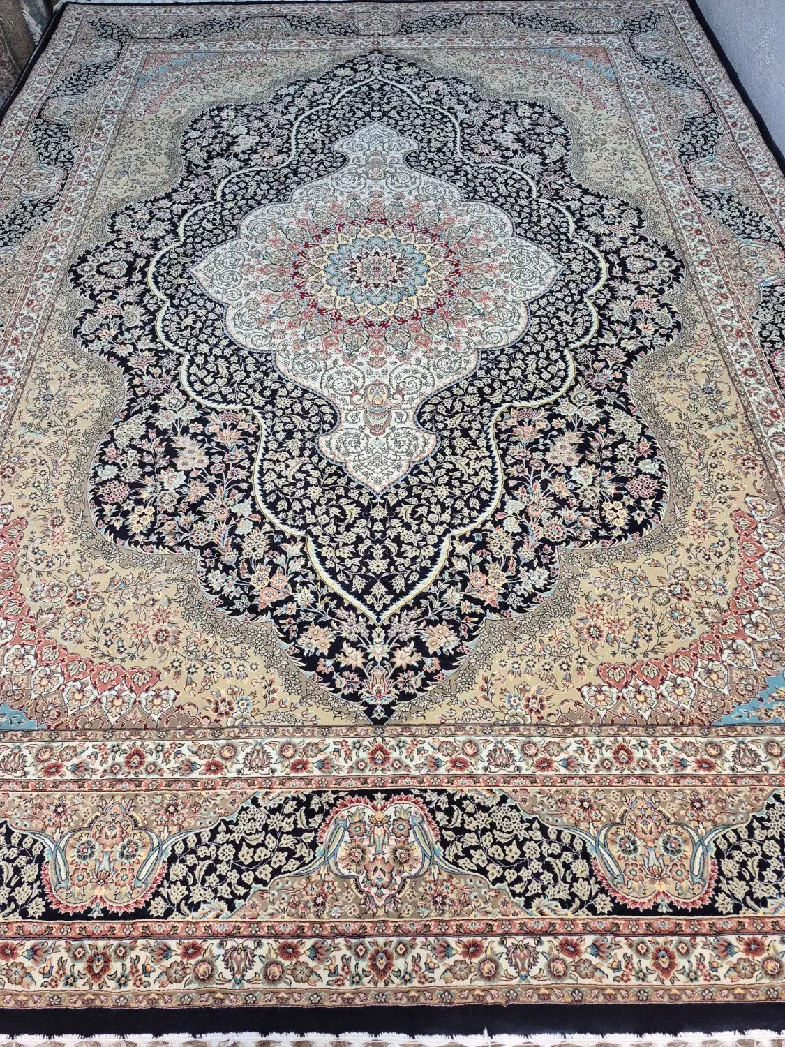 سه تخته ۱۲ متری    فرش مشهد   در حد نو|فرش|مشهد, شاهد (شهرک غرب)|دیوار