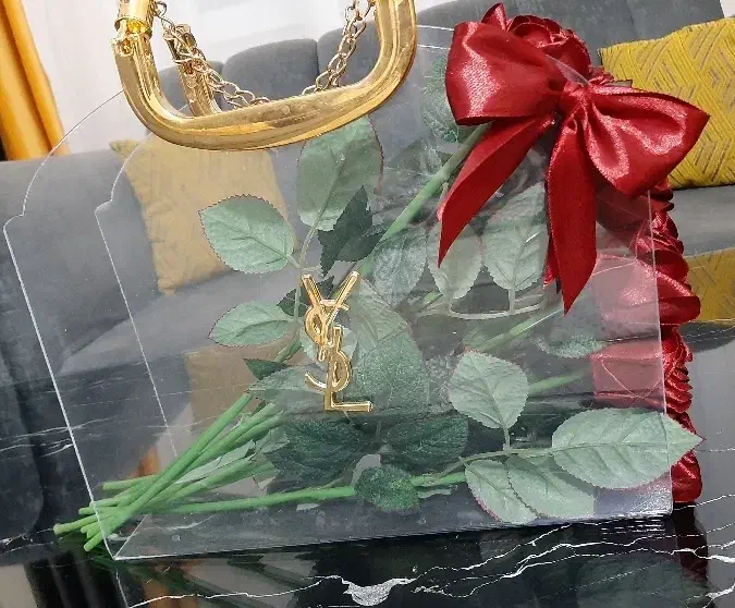 دست گل ربانی|گل مصنوعی|تهران, بوستان سرخه حصار|دیوار