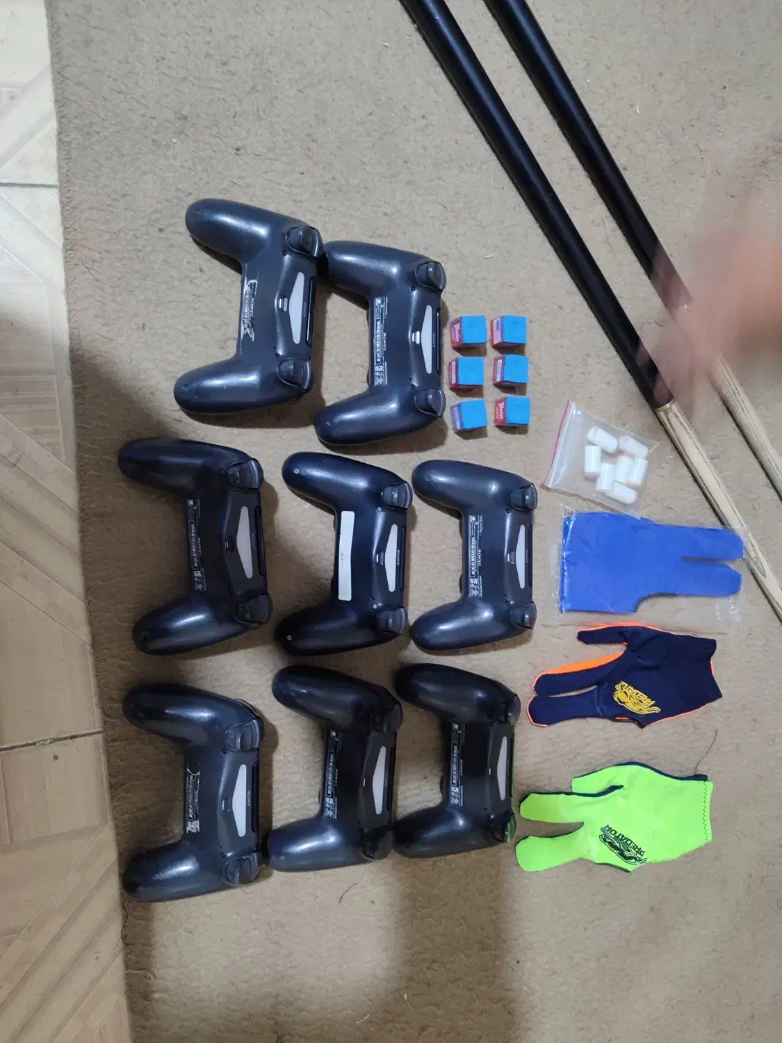 دسته pes4 اصل و چوب بیلیارد و گچ|کنسول، بازی ویدئویی و آنلاین|دلیجان, |دیوار