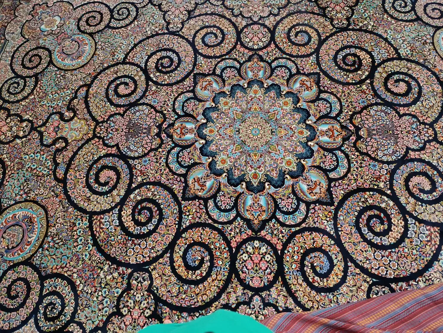 فرش ۹متری دو تخته کاملا جفت|فرش|تهران, شهید رجایی|دیوار