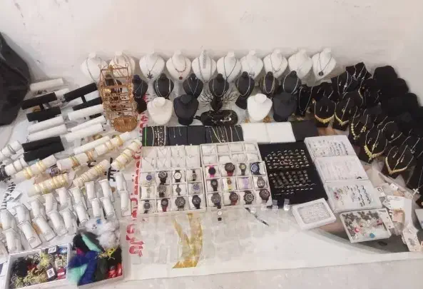 فروش بدلیجات و مانکن و استند زیر قیمت فاکتور|بدلیجات|شهرکرد, |دیوار