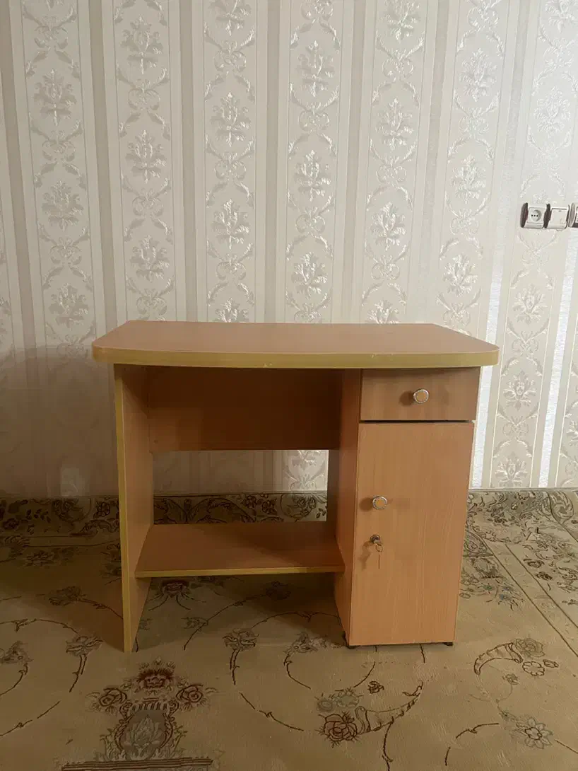 میز|میز تحریر و کامپیوتر|پارس‌آباد, |دیوار