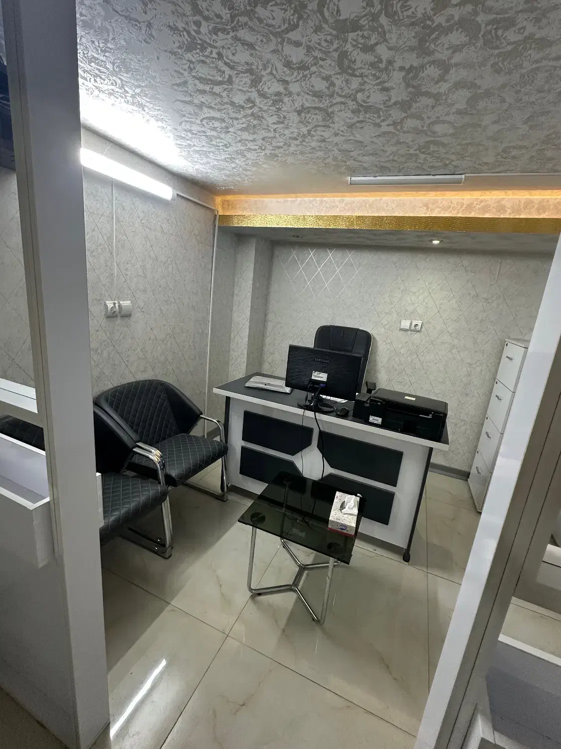 میز و صندلی اداری|دفتر کار|شاهین‌شهر, نظامی|دیوار