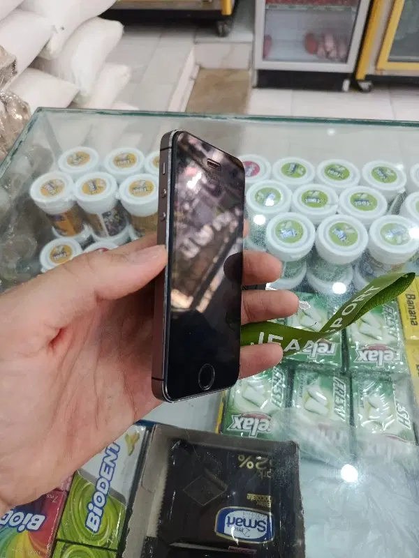 آیفون 5S|موبایل|قم, کلهری|دیوار