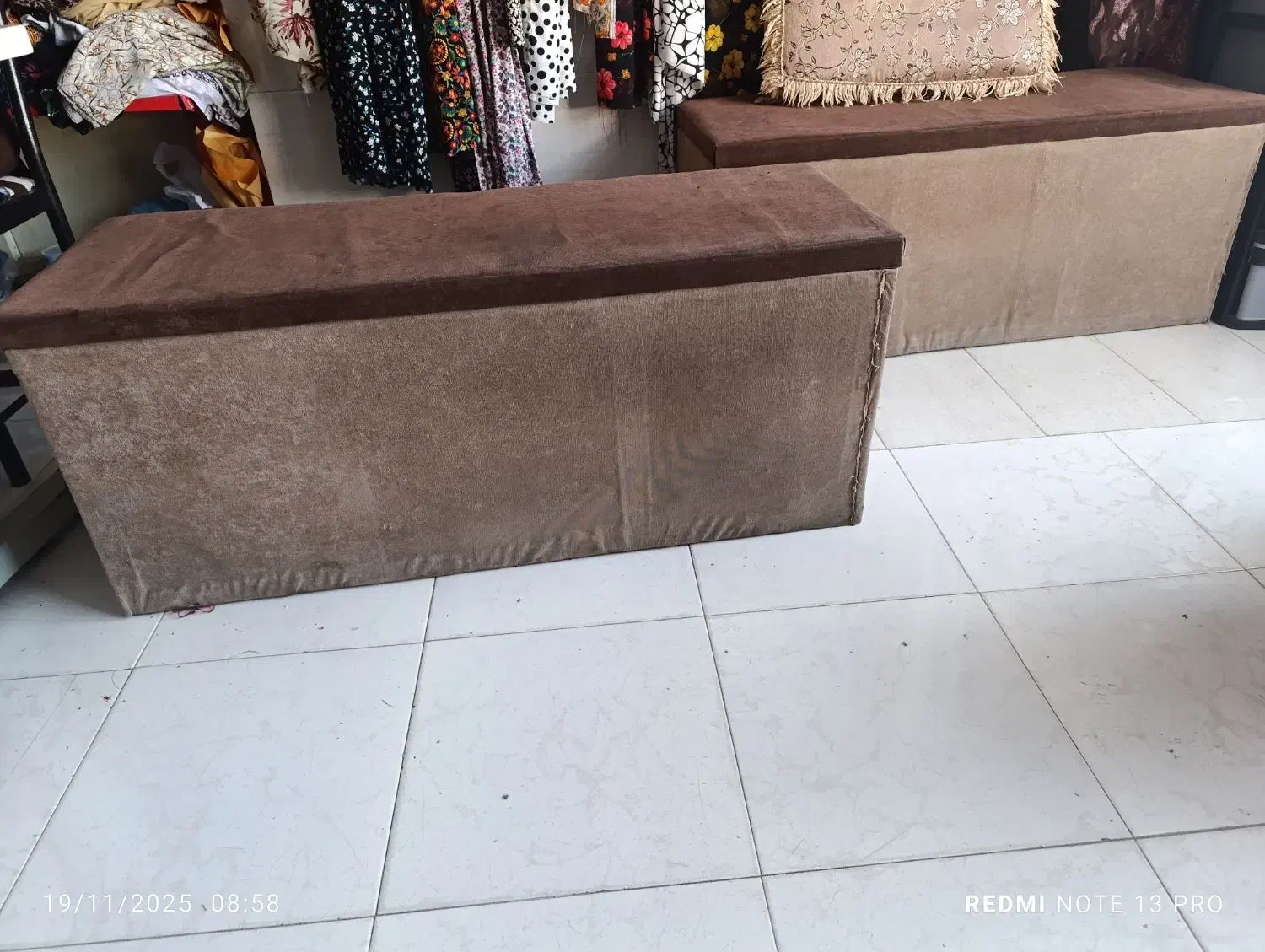 نیمکت صندوقچه‌ای دو عدد|مبلمان اداری|قروه, |دیوار