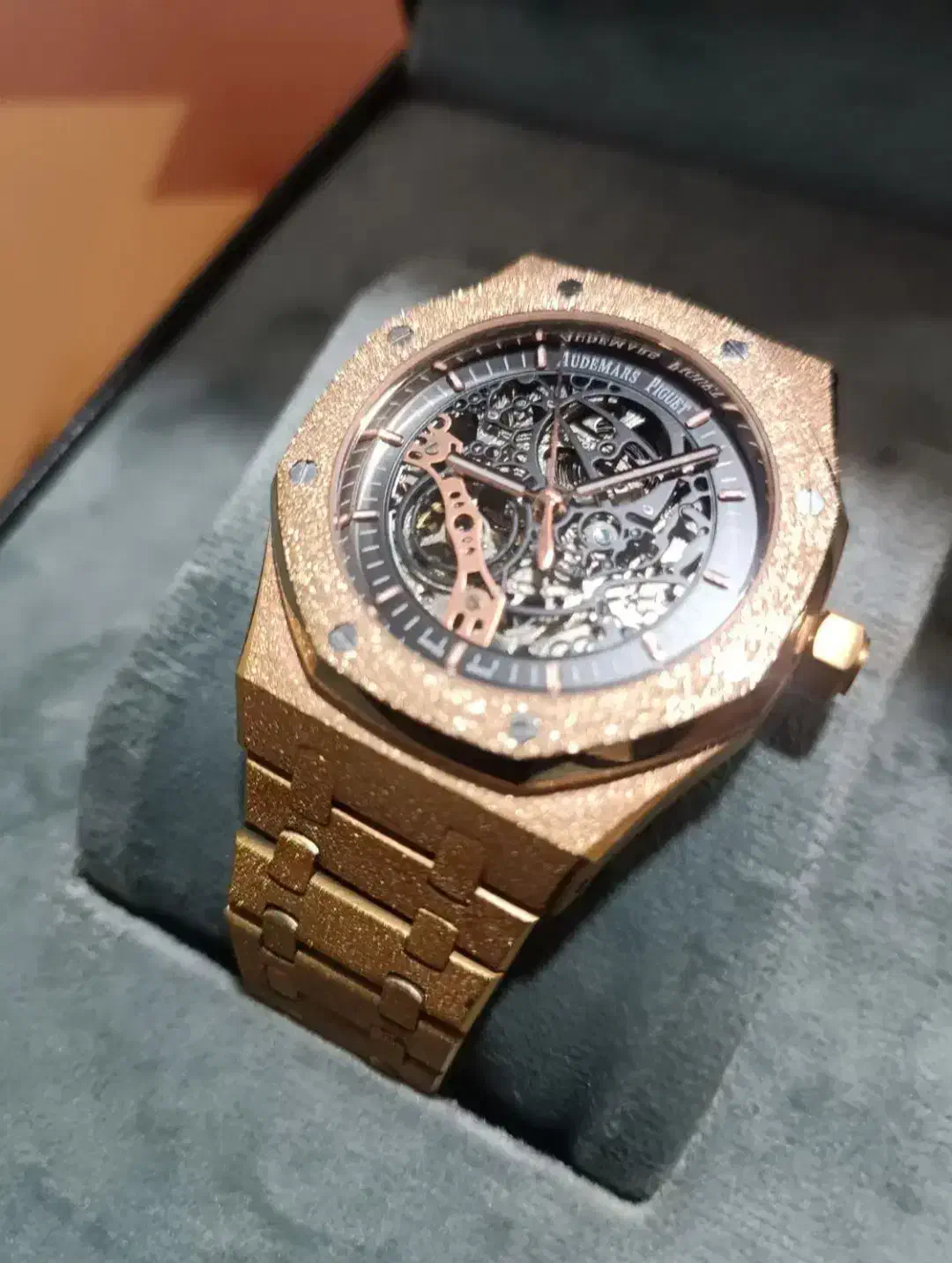 AP ساعت|ساعت|تربت جام, شاد|دیوار