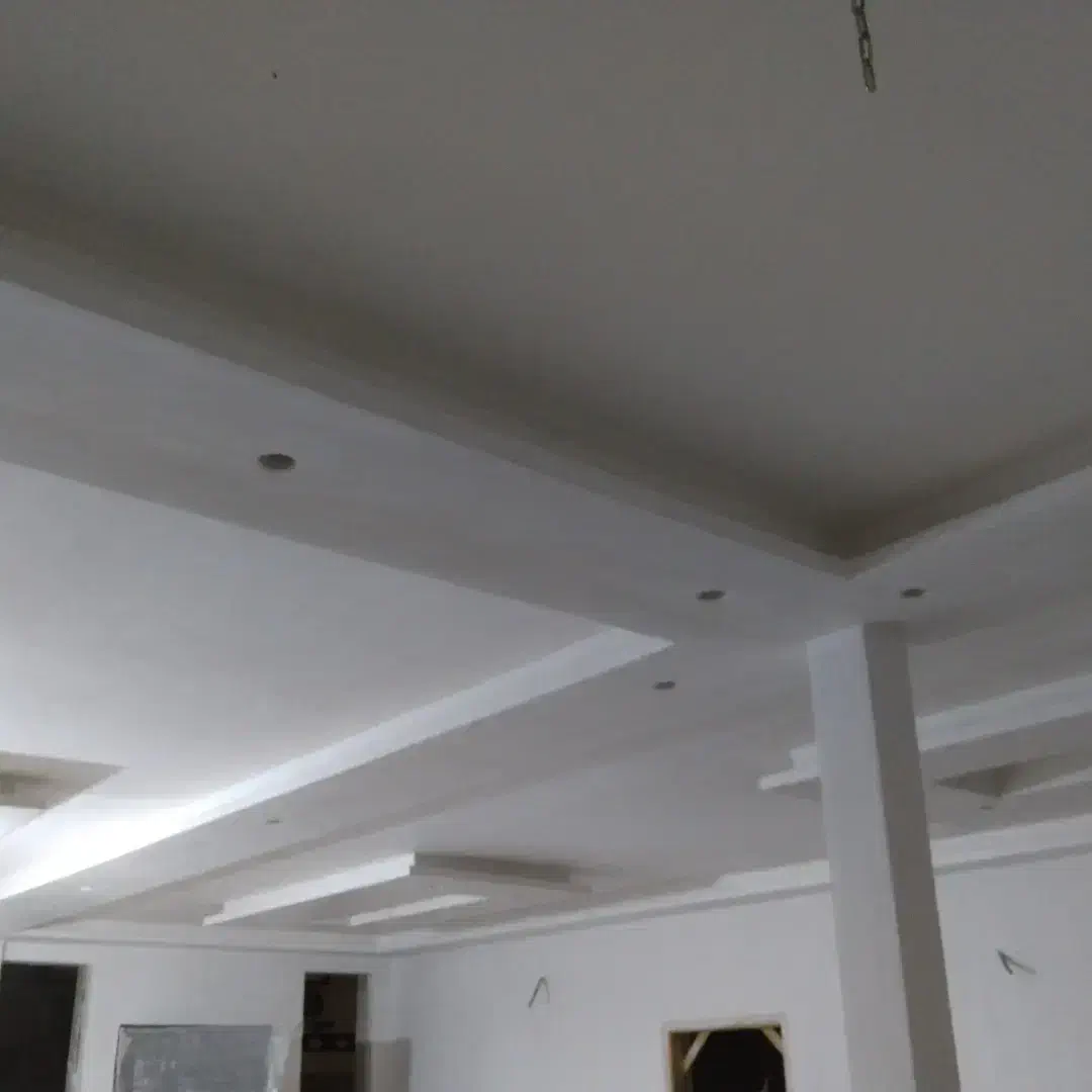 گچکاری ساختمان سفید آینه ای وگچخاک نورمخفی|خدمات پیشه و مهارت|لنگرود, |دیوار