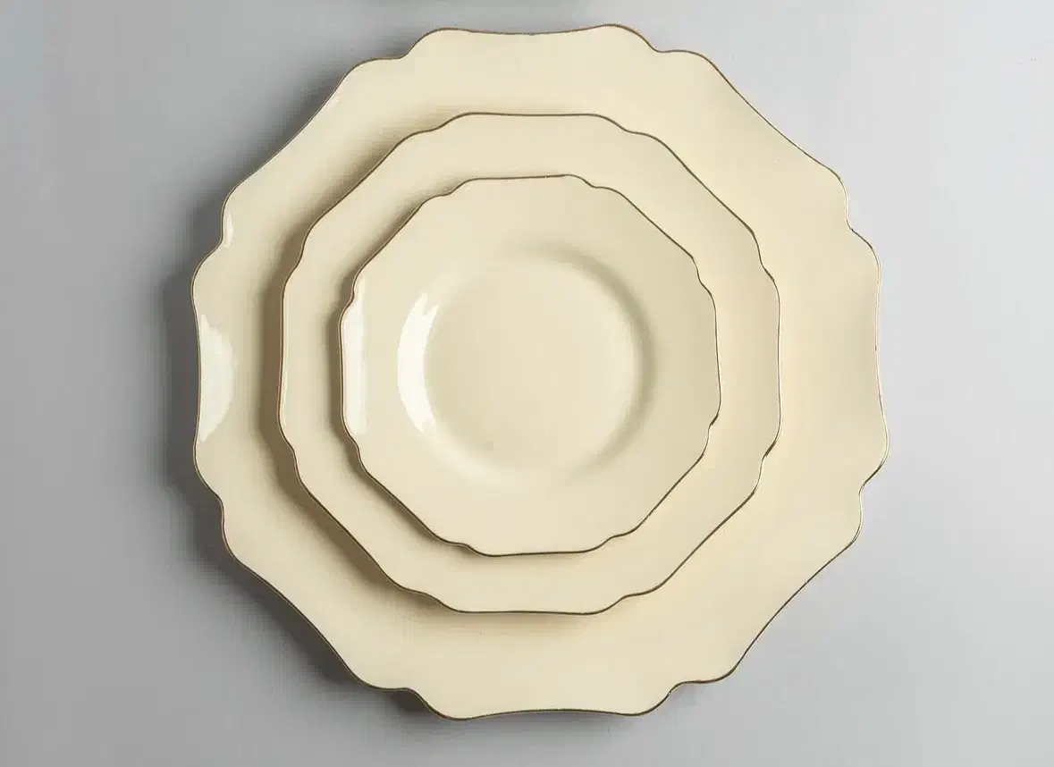 سرویس چینی ۱۸ نفره الیزابت پرو|ظروف سرو و پذیرایی|کرج, عظیمیه|دیوار