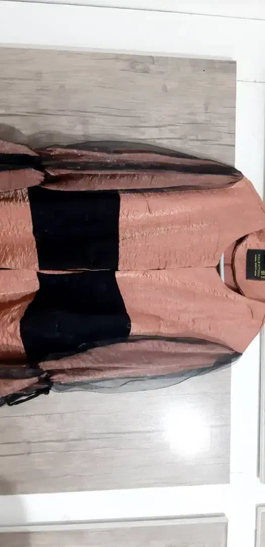 مانتوبلند|لباس|دهدشت, |دیوار