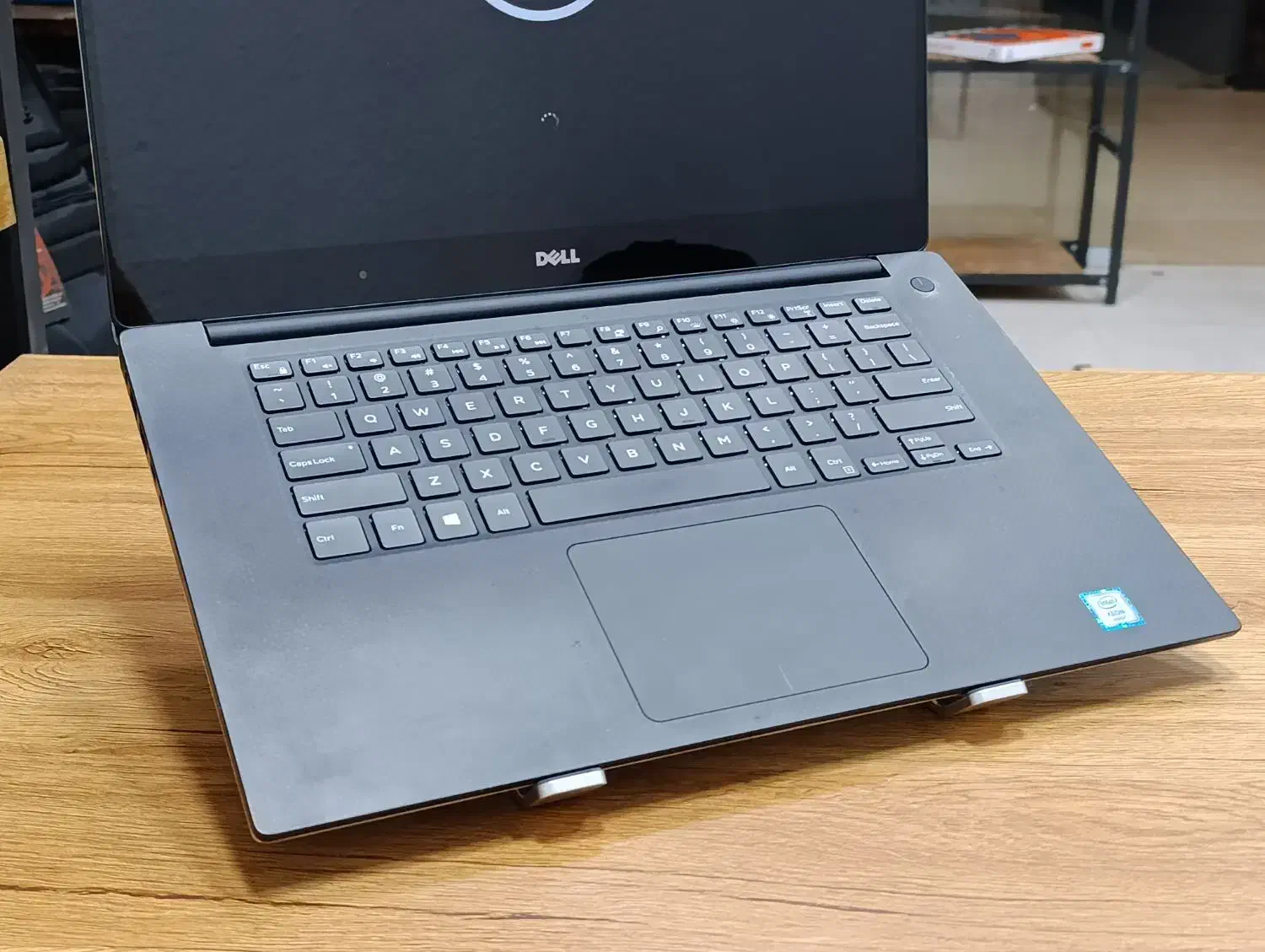 لپ تاپ DELL 5520صحفه تاچ 4k با ۴ گیگ گرفیگ|رایانه همراه|مشهد, کوثر|دیوار