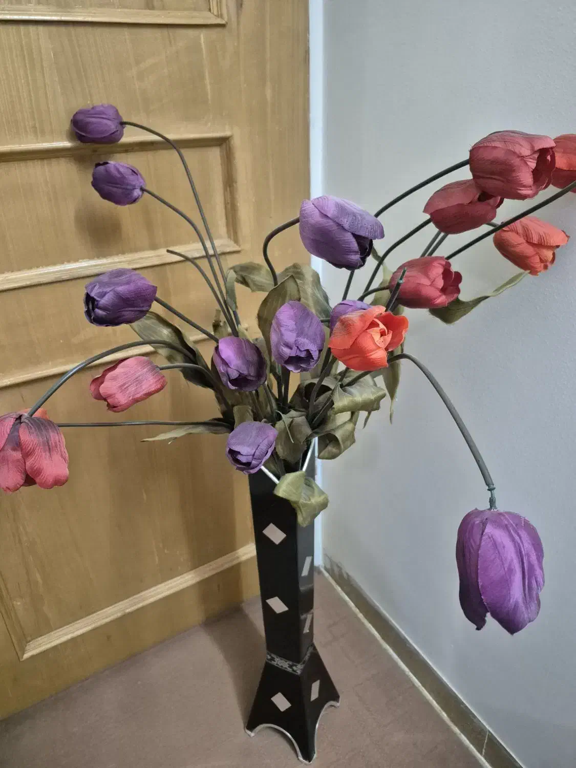 گل های مصنوعی و گلدان،وسایل دکوری...|صنایع دستی و سایر لوازم تزئینی|شیراز, شهرک ایثار|دیوار