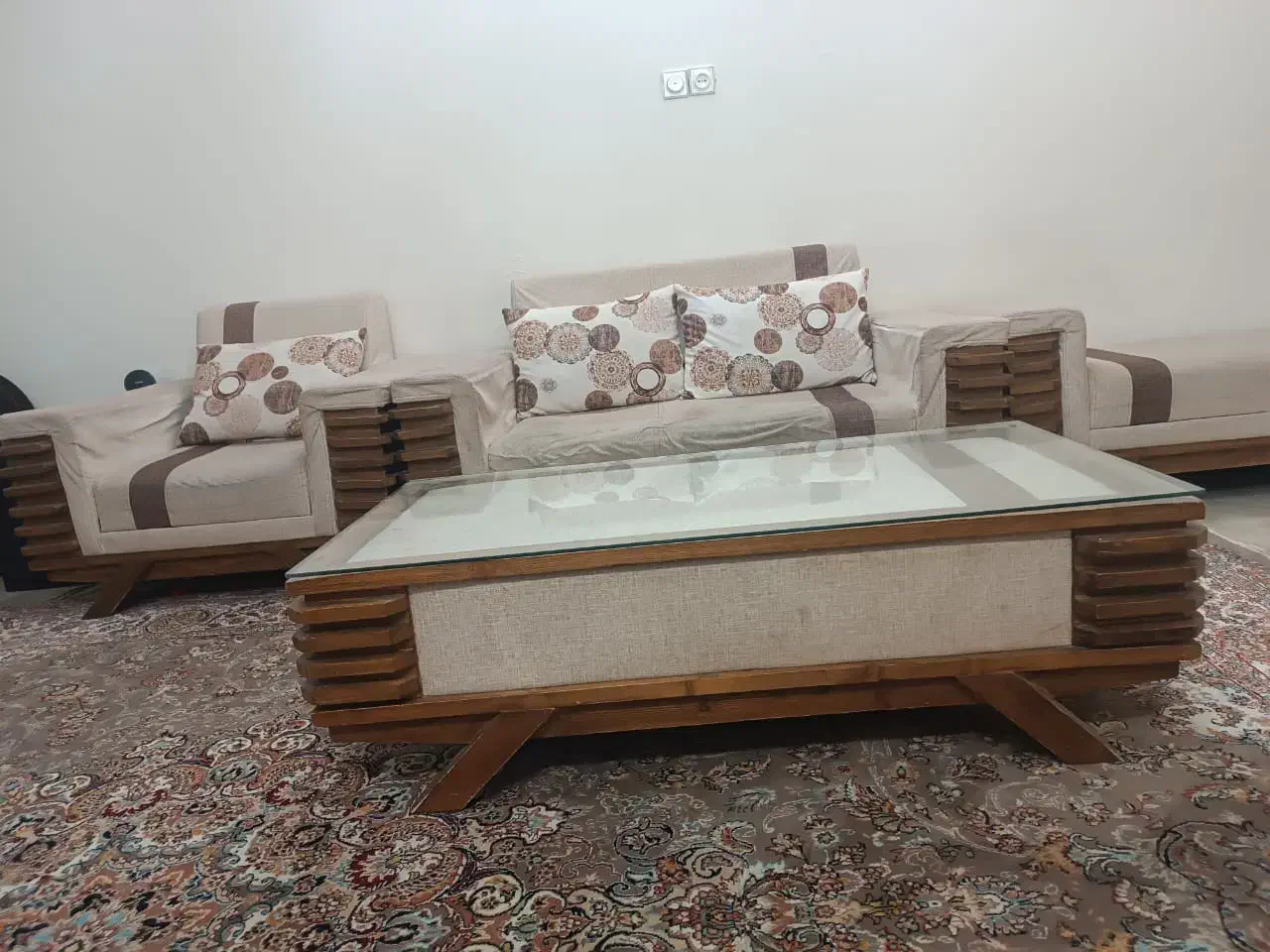مبل|مبلمان خانگی و میز عسلی|تهران, نازی‌آباد|دیوار