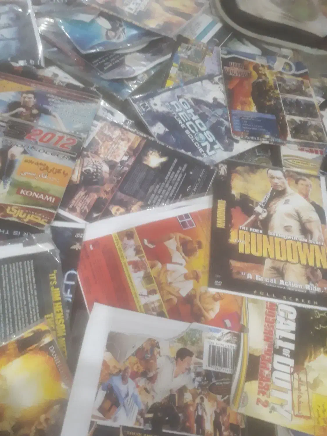 تعداد زیادی سیدی بازی وفیلم قیمت توافقی|کنسول، بازی ویدئویی و آنلاین|مشکیندشت, |دیوار